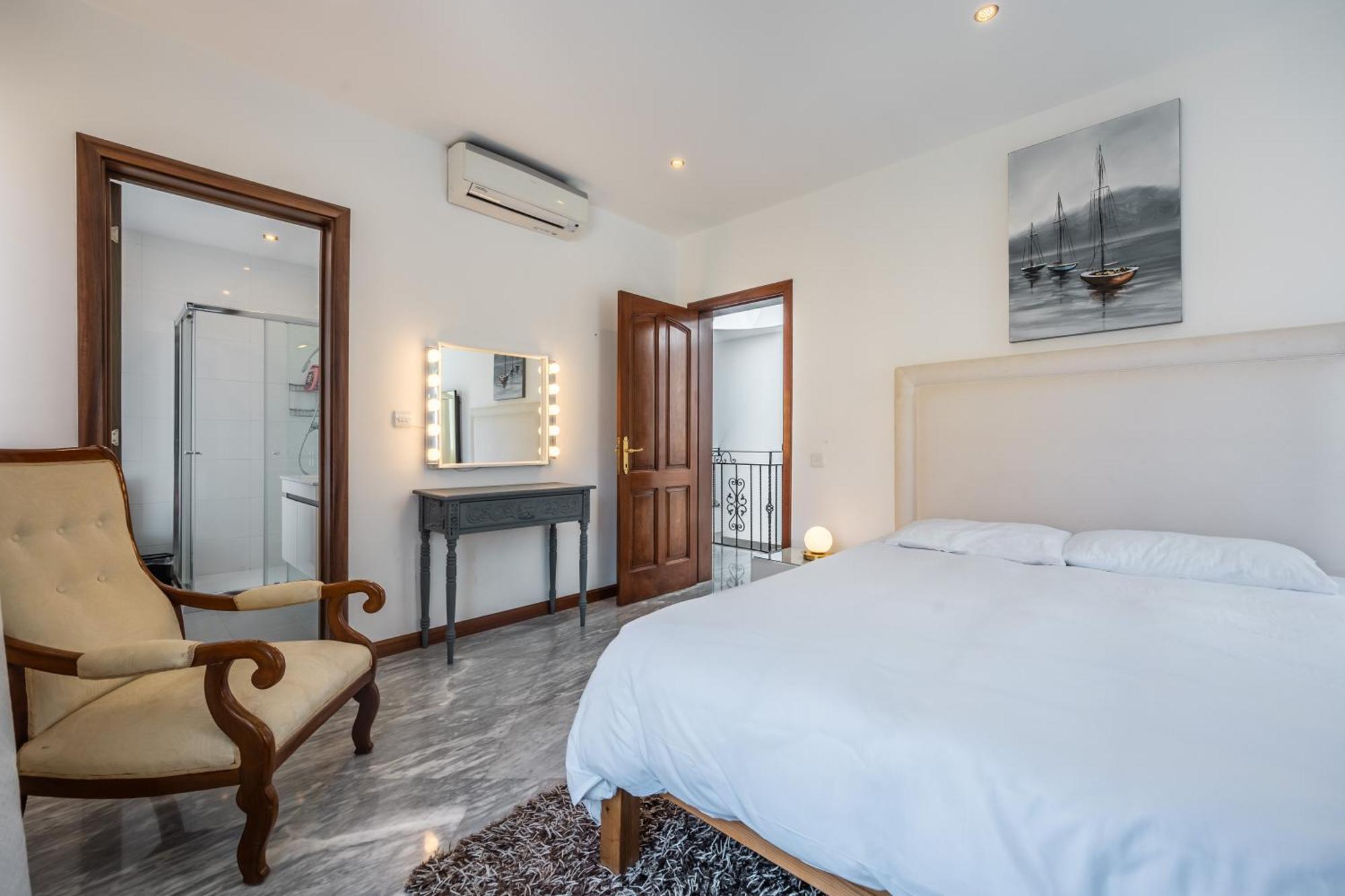 Villa Luxurious 5 Bedroom Pool, 3min From St Julian's *