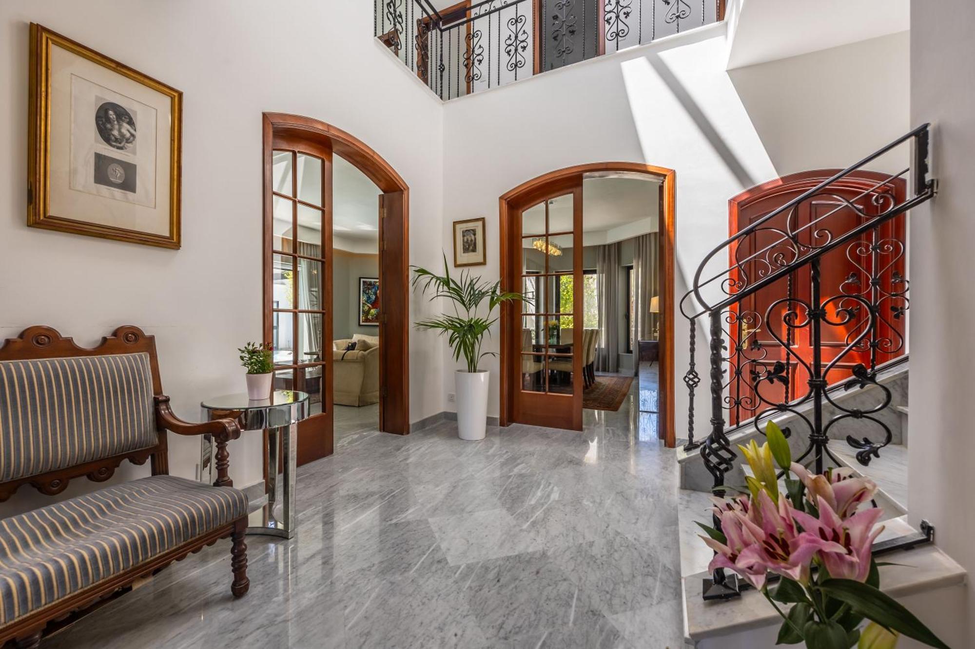 Villa Luxurious 5 Bedroom Pool, 3min From St Julian's *