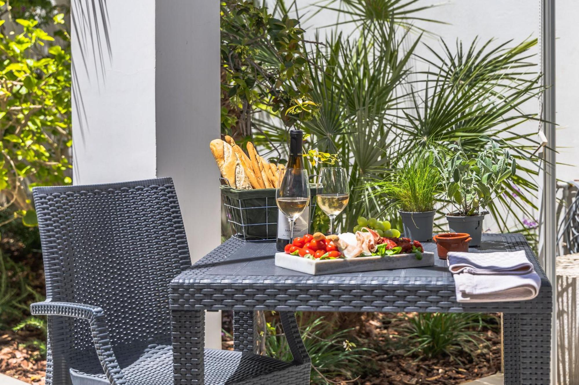 Luxurious 5 Bedroom Pool, 3min From St Julian's *